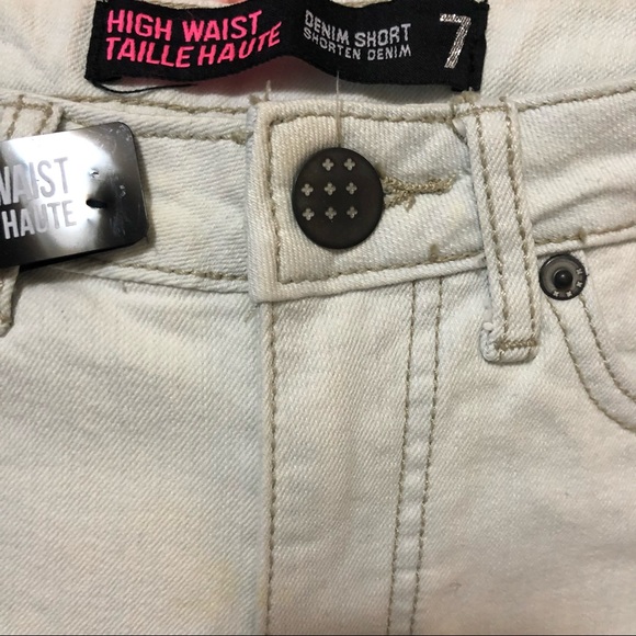 Studded High-Waist Denim Shorts - Picture 3 of 4